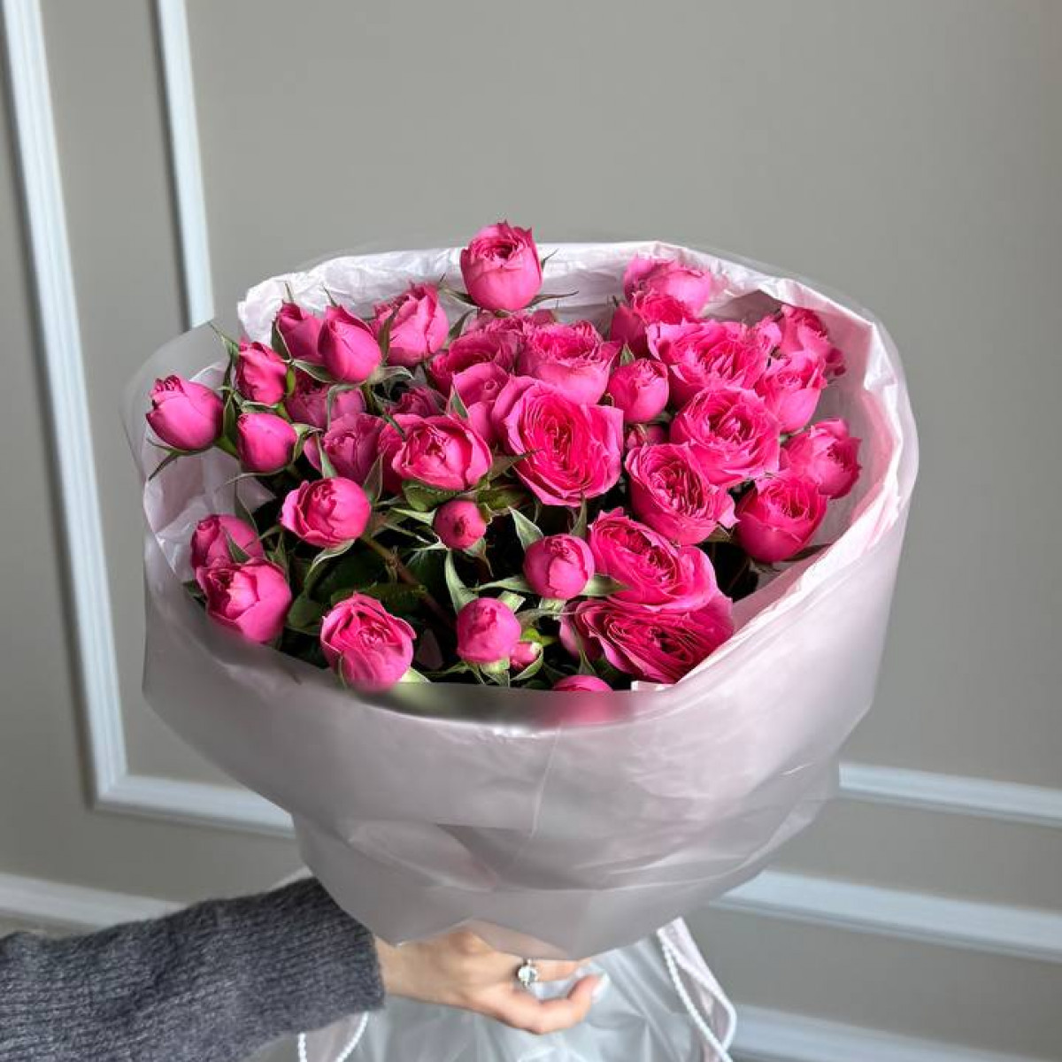 Моно Букет из кустовых роз