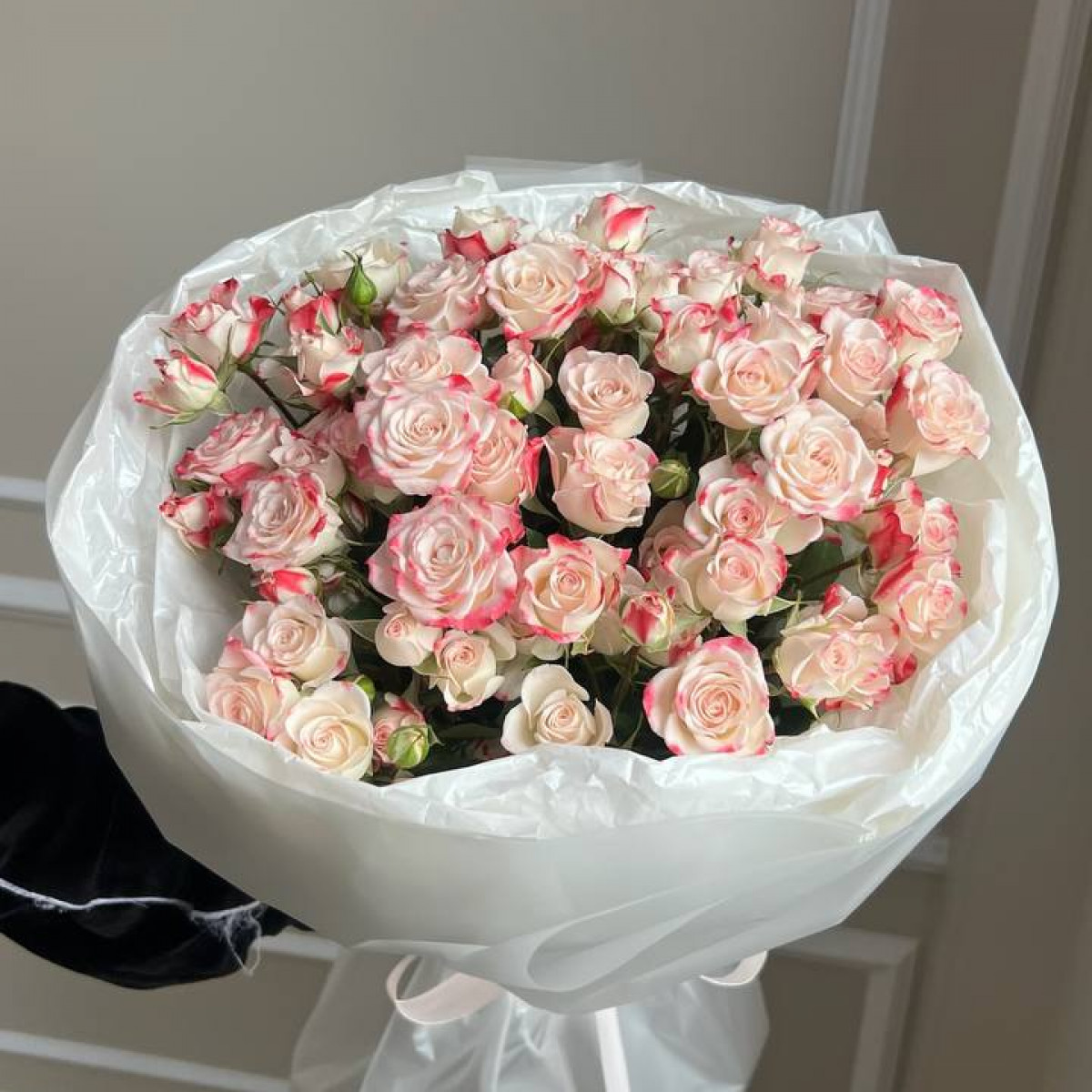 Букет из кустовых роз